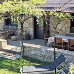 Bergeriemuratinca Privacy Piscine Vue 16 Pers - Location Du Samedi Au Samedi *