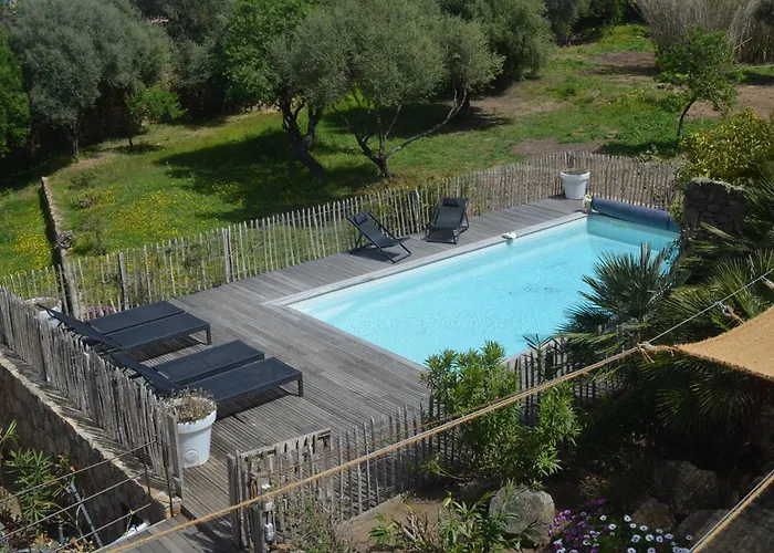 Bergeriemuratinca Privacy Piscine Vue 16 Pers - Location Du Samedi Au Samedi