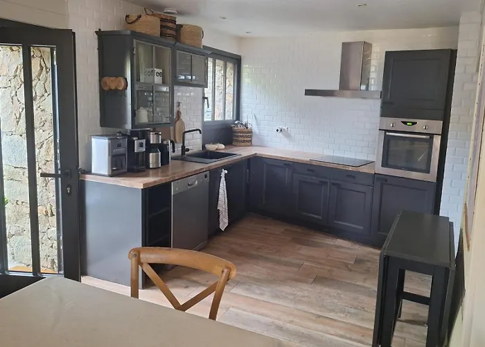 Bergeriemuratinca Privacy Piscine Vue 16 Pers - Location Du Samedi Au Samedi Villa